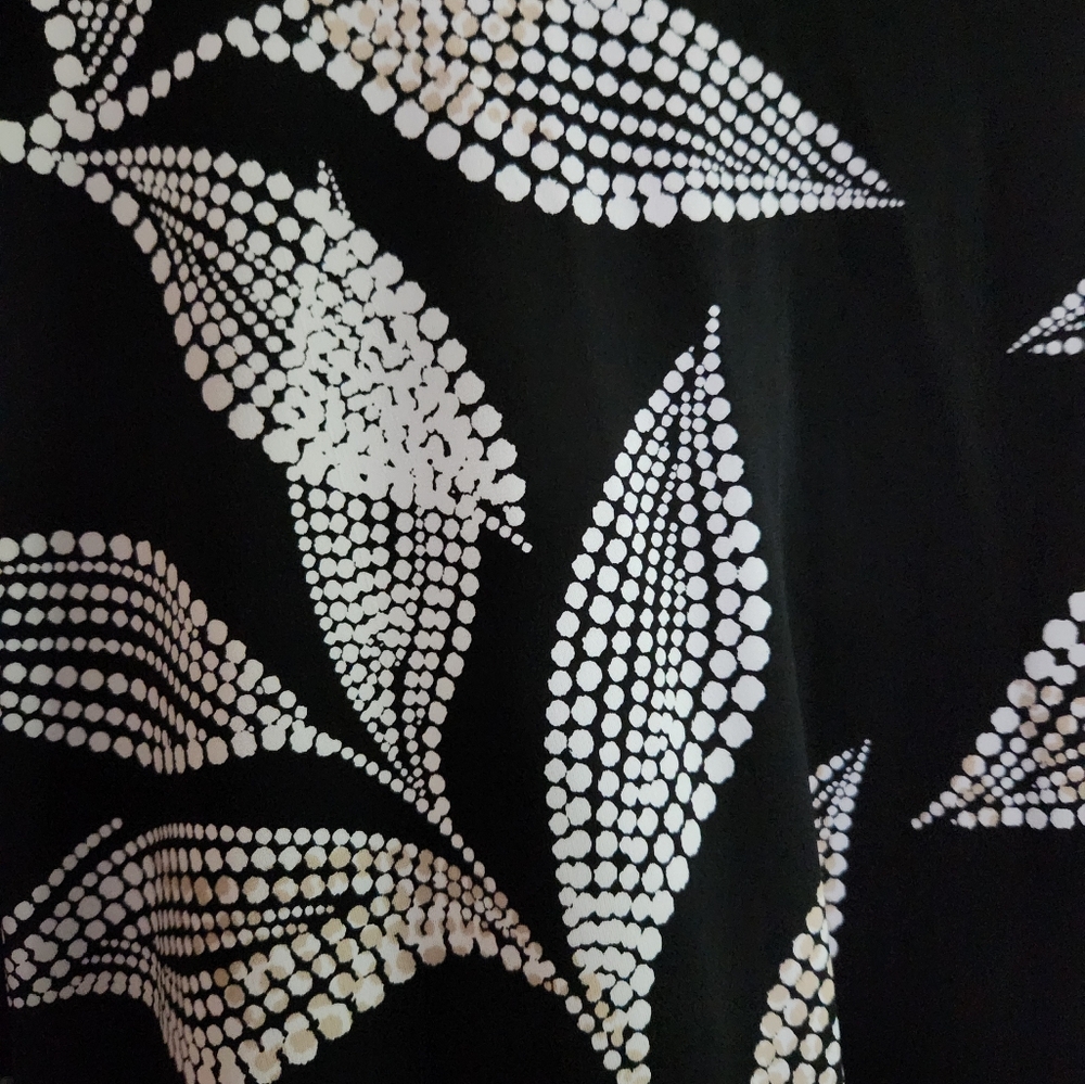 Lane Bryant Black and White Leaf Print Women's Top - Picture 10 of 10